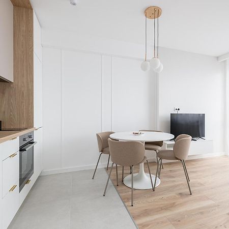 Rentplanet - Apartamenty Pileckiego Varsó Kültér fotó